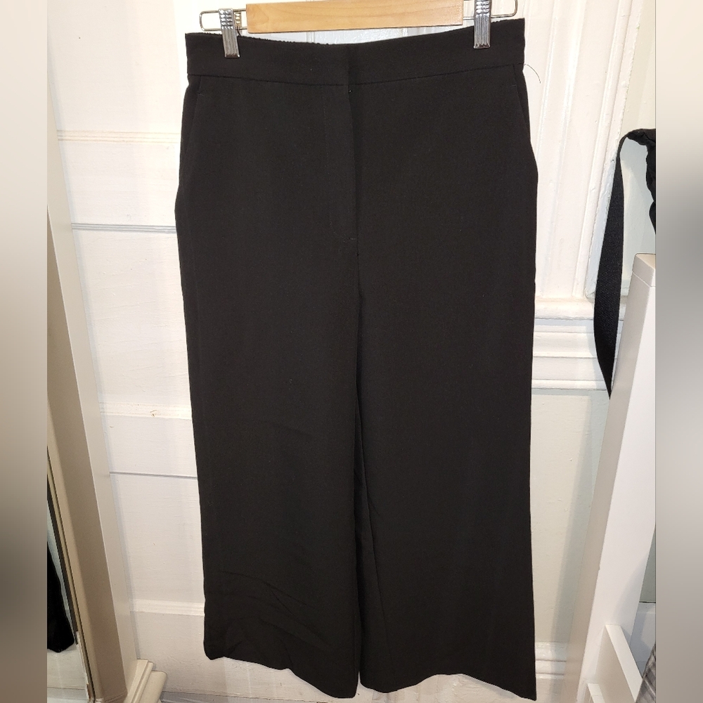 Black trousers